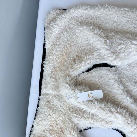 Charming Charlie Small White with Black Trim Sherpa Furry Vest - Picture 11 of 12